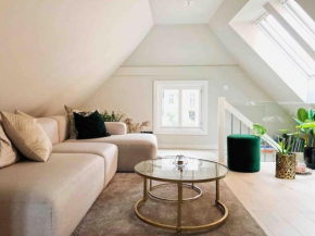 Very Central Beautiful Modern Apartment
